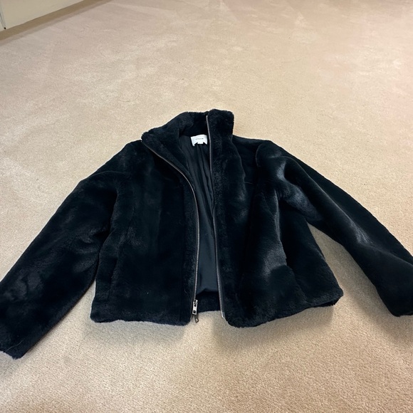 VINCE Fur black Jacket - Picture 1 of 1